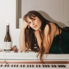 Revenir: Le tout nouvel album de Geneviève Roberge-Bouchard!