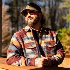 « Whiskey Tears », le premier single de Max Hook