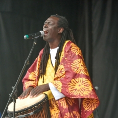 Zale Seck : Un parcours inspirant teinté de musique et de voyages