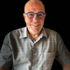 Un atelier sécuritaire pour les aînés la communauté « LGBTQ2+ » - entrevue avec Michel Tremblay, DG de la FARFO 