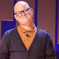 Simon Delisle présente TACHE à Papineauville le 22 Novembre !! 