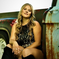 Sandrine Hébert au Festival Western de Saint-André-Avellin !! 