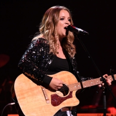 Danse avec moi: un tout nouveau single pour Gabrielle Goulet !!